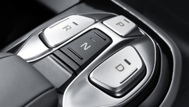 Hyundai_IONIQ_EV_Gear_shift_369x210.jpg