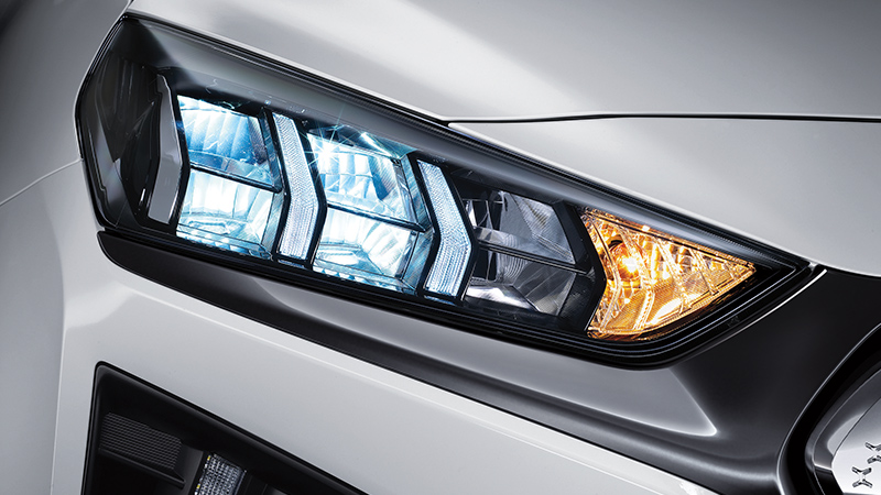 Hyundai_IONIQ_PIH_LED_HEADLAMPS_800x450.jpg