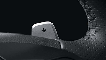 Hyundai_IONIQ_PHEV_RHD_shifters_369x210.jpg