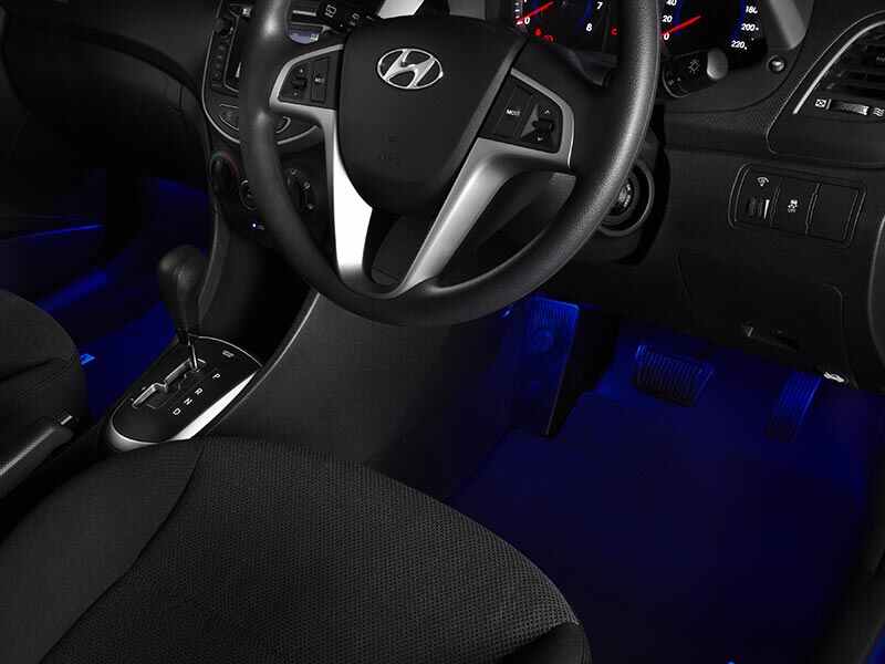 hyundai_accent_accessories_interior_lighting_800x600.jpg
