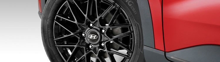 Hyundai_Venue_Wonju_Alloy_wheel_748x210.jpg